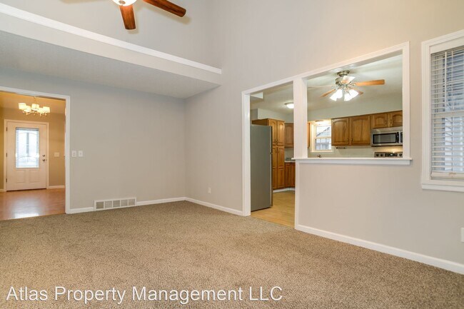 Building Photo - 4 br, 3 bath House - 1927 E Stratford Road