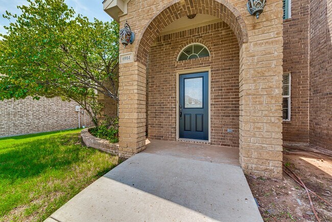 Building Photo - 6914 Stonegate Dr