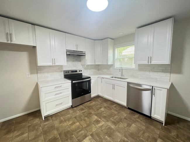 Building Photo - Glencrest Duplex