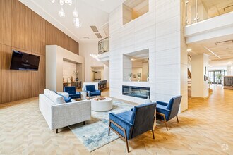 Building Photo - The James at Springline
