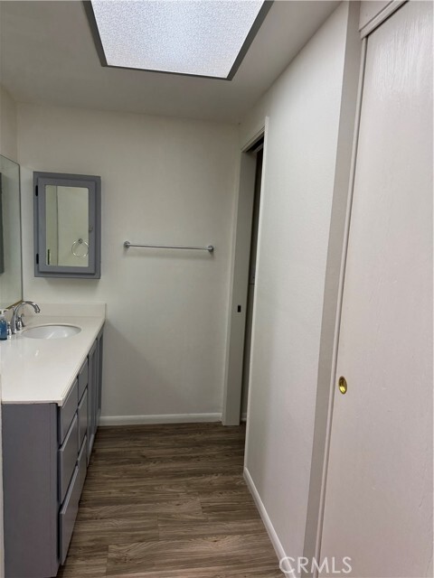 Building Photo - 1143 Rosecrans Ave