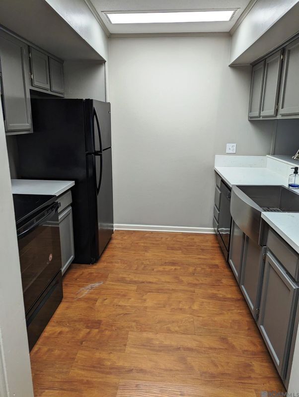 Foto del edificio - 2122 Stonehenge Ave