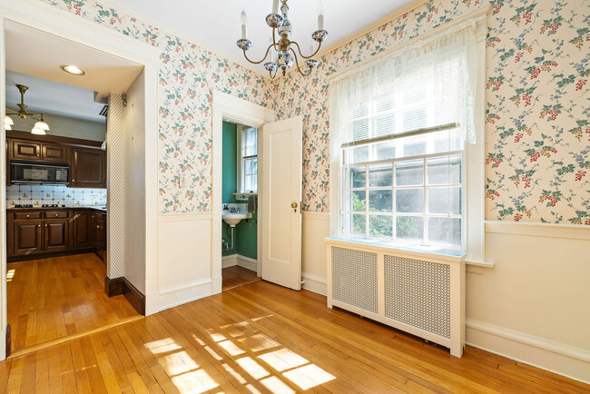 Building Photo - 30 Cheswick Rd