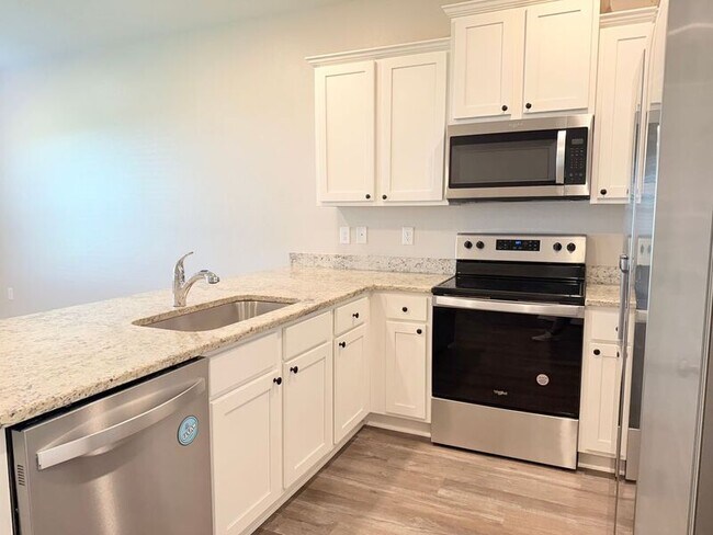 Building Photo - 1504 Iroquois Ct