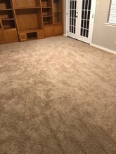 Building Photo - 2714 Creekwood Ct