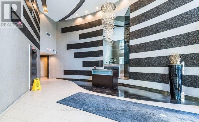 Building Photo - 80 Absolute Ave