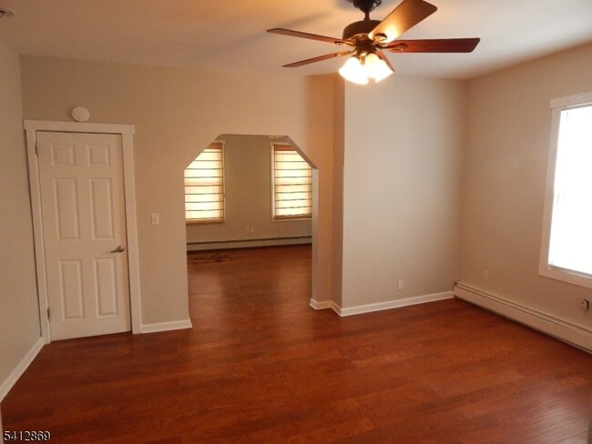 Building Photo - 29 Willard St