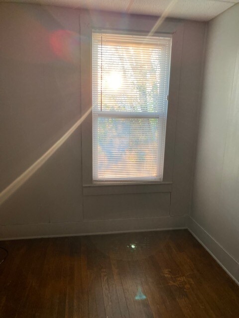 Foto del edificio - 982 Grove St