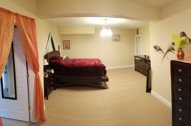 Habitación principal - 1812 Locust Shade Ct