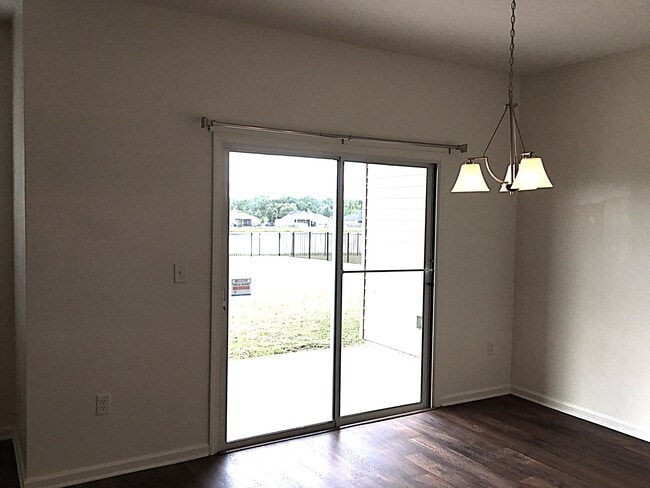 Building Photo - 8116 Golden Bamboo Dr