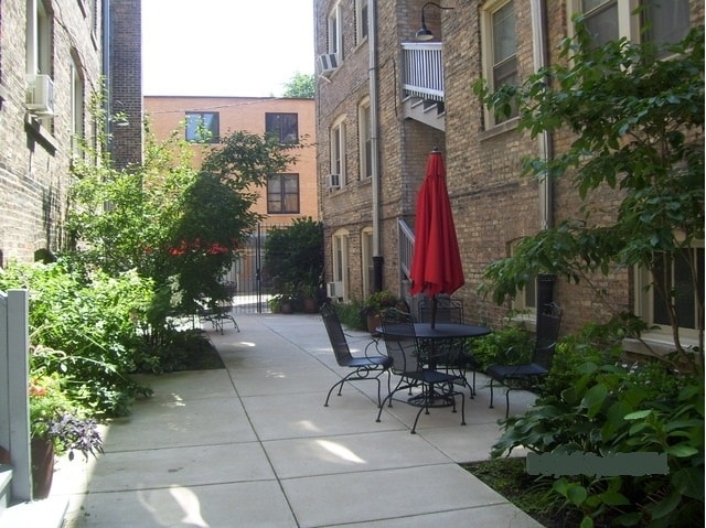 Building Photo - 403 S East Ave