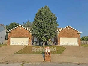 Building Photo - 717 E Watermill Cir