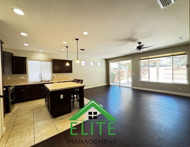 Foto del edificio - Charming 3-Bedroom Home in Rancho Cordova’...