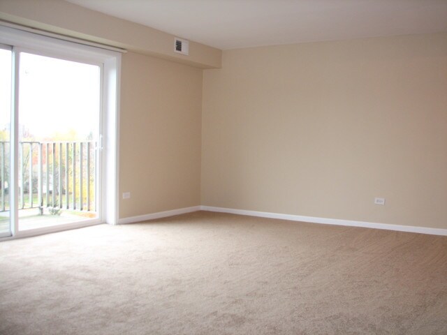 Building Photo - 2301 Beau Monde Ln
