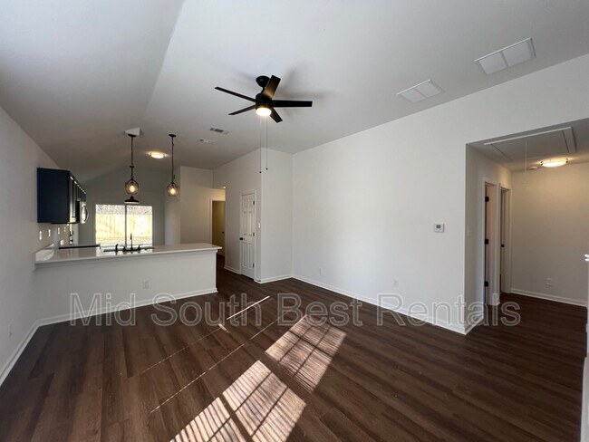 Foto del edificio - 3785 Brookmeade St