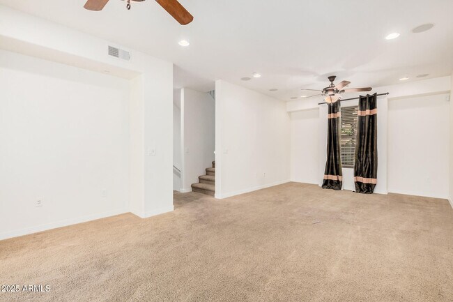Foto del edificio - 5550 N 16th St