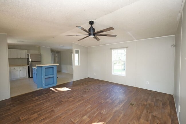Building Photo - 347 Studstill Rd
