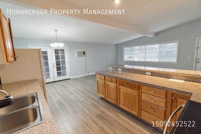 Foto del edificio - 12211 E 25th Ave