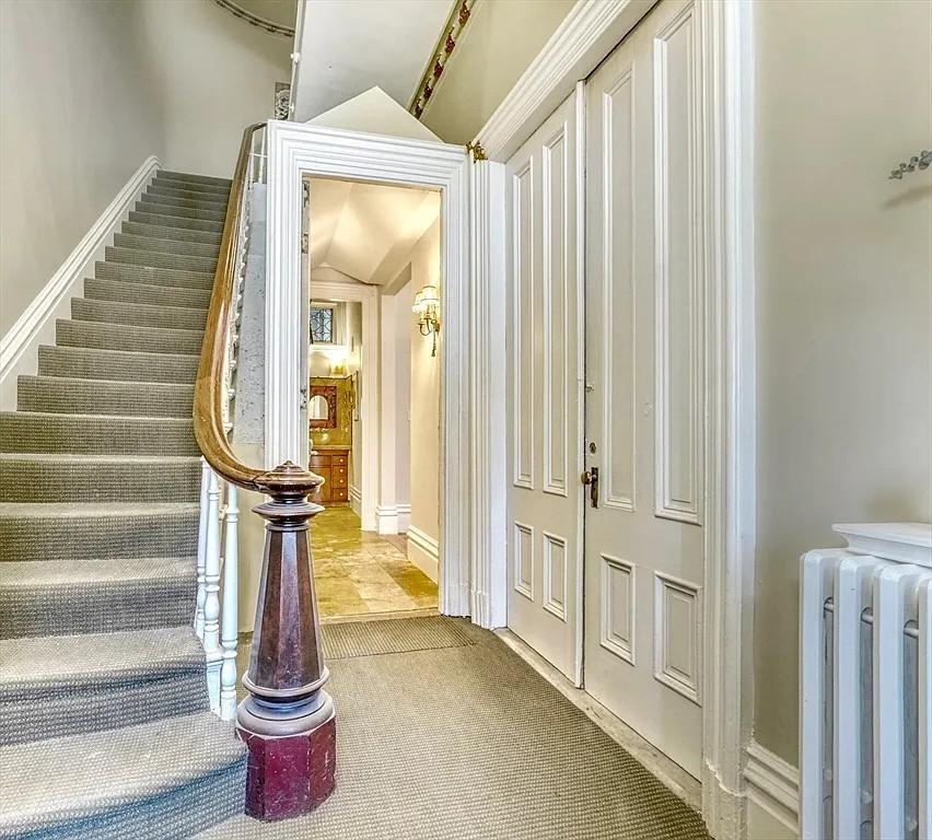 Primary Photo - 654 Tremont St
