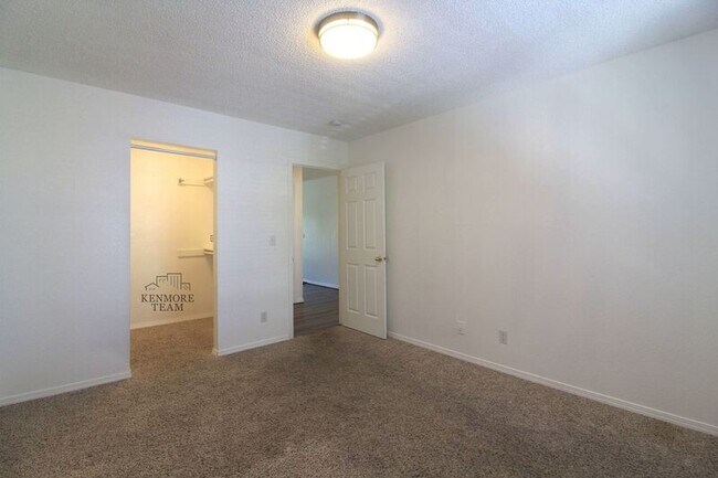 Foto del edificio - 6809 W Kennewick Ave