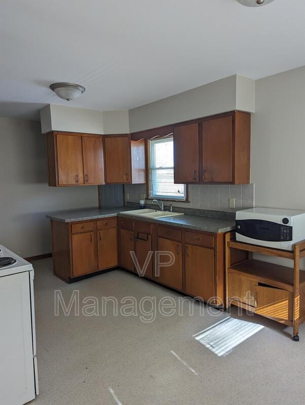 Building Photo - 1836 Bellevue Ave
