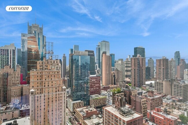 Foto del edificio - 750 8th Ave