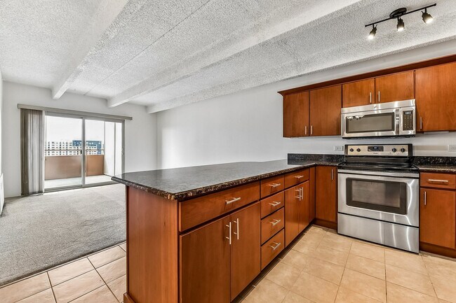 Cocina y sala de estar - The Denver House