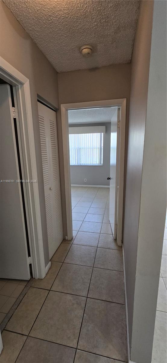Foto del edificio - 8901 Wiles Rd