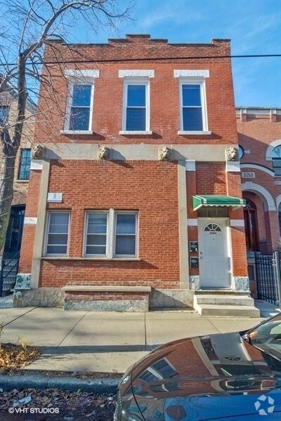Building Photo - 2248 N Southport Ave
