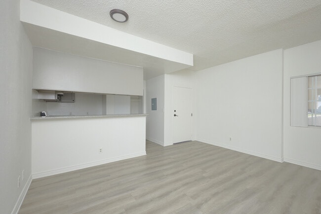 Building Photo - 1809 Berendo N St