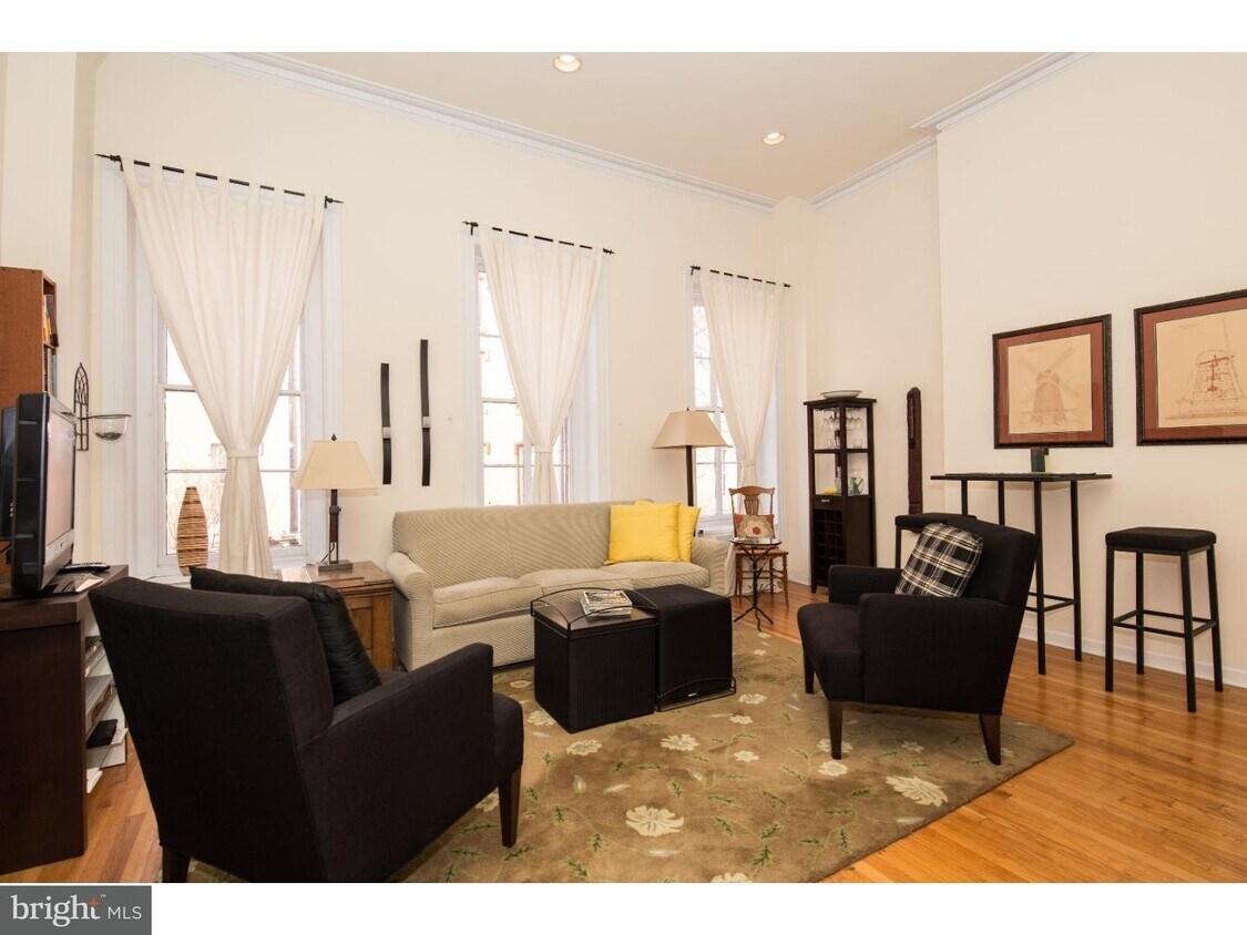 Foto principal - 1528 Pine St