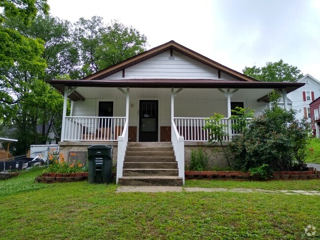 Building Photo - 36 Dorland Ave SW