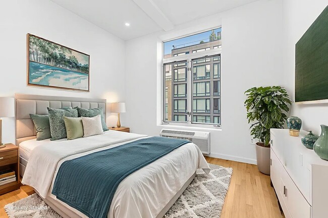 Building Photo - 97 Grand St