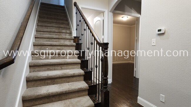 Foto del edificio - 7925 Maddox Rd