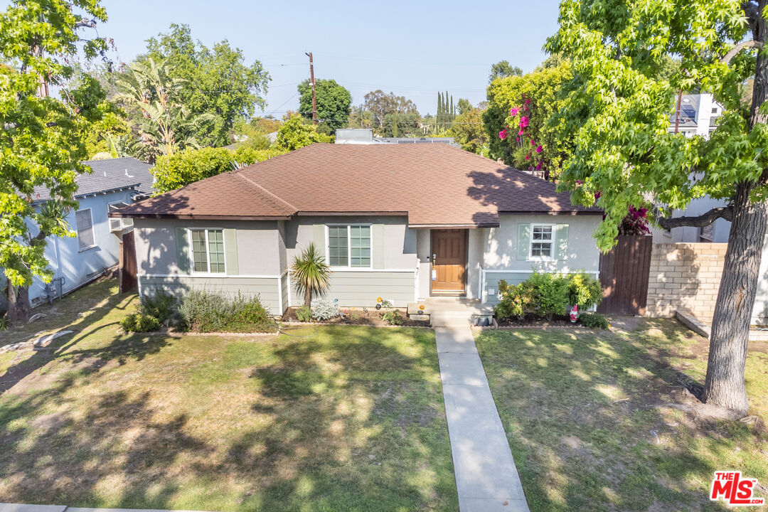 Foto principal - 5450 Bevis Ave
