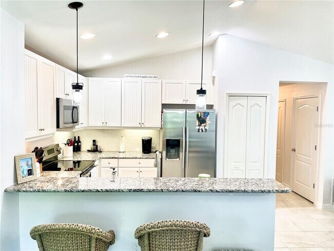 Building Photo - 12610 Shimmering Oak Cir