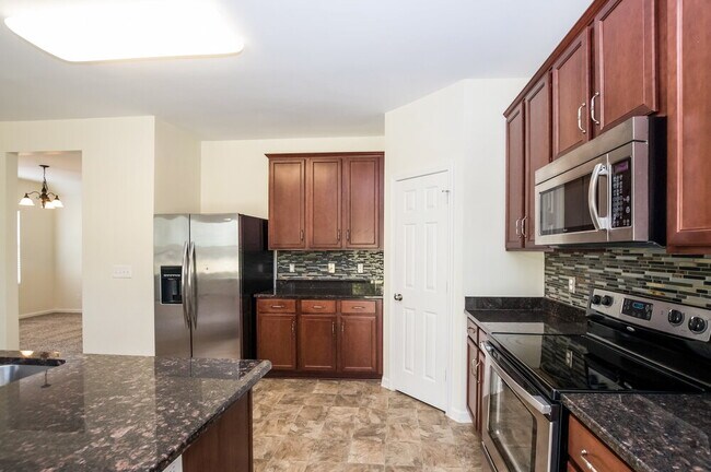 Building Photo - 2011 Blue Stream Ln