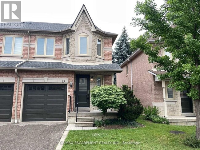Photo du bâtiment - 455-455 Apache Ct
