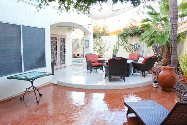 Foto del edificio - Mesa Gem with Pool for Rent!