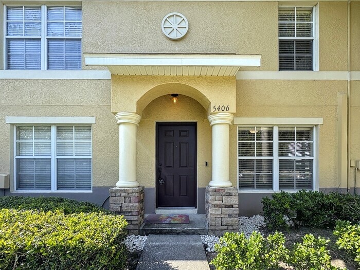 Foto principal - 5406 Fieldstone Dr