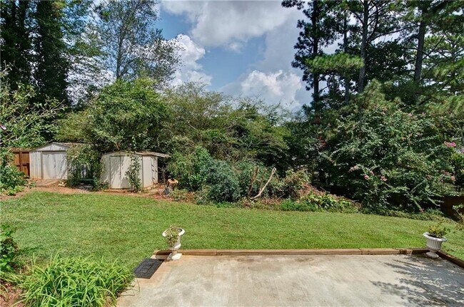 Building Photo - 6428 Paradise Point Rd