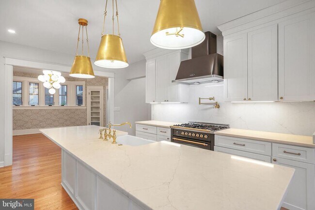 Foto del edificio - 3744 Huntington St NW
