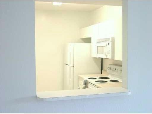 Foto del edificio - 1095  Golden Lakes Boulevard 912 West Palm...
