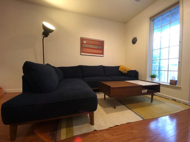 Foto del edificio - 200 Dey Street, Unit 246