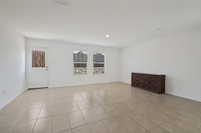 Foto del edificio - 14045 Ilderton St