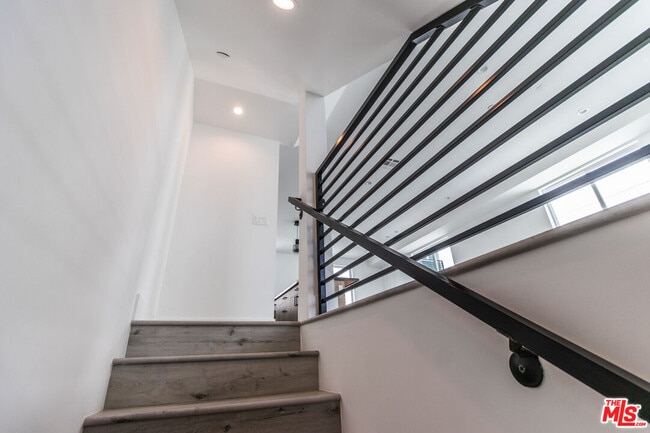 Foto del edificio - 4295 1/2 Tujunga Ave