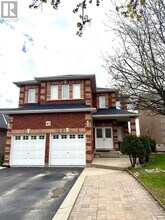 Building Photo - 47 Wyman Crescent