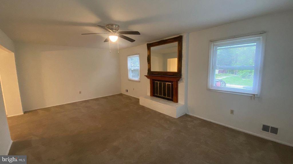 Primary Photo - 12000 Dove Cir