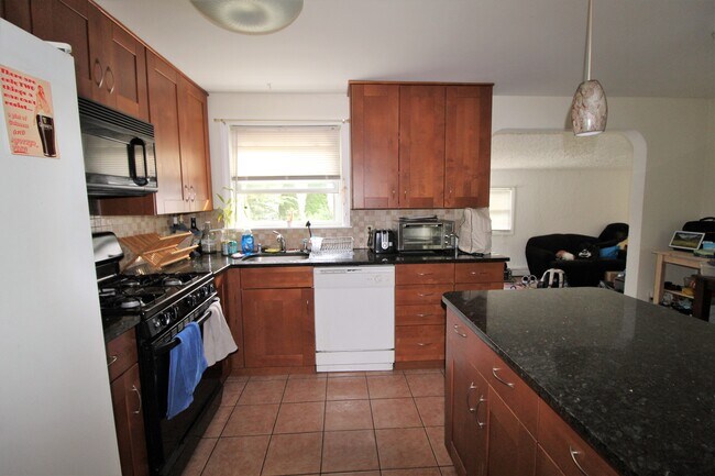 Foto del edificio - 63 Vincent Rd