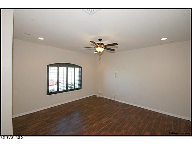 Foto del edificio - 3128 Coyote Park Dr